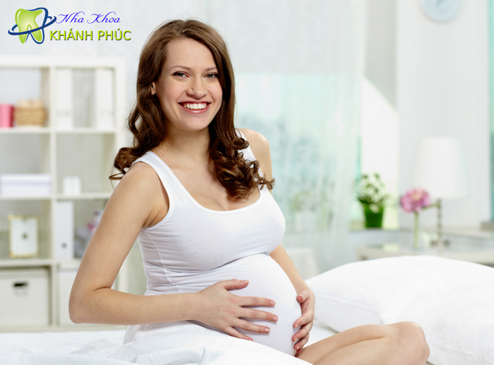 Chăm sóc giữ gìn răng miệng cho phụ nữ mang thai